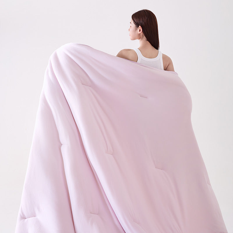 Dual Temperature Quilt Blanket