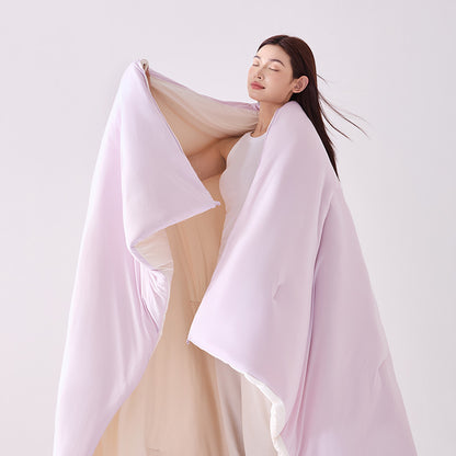 Dual Temperature Quilt Blanket