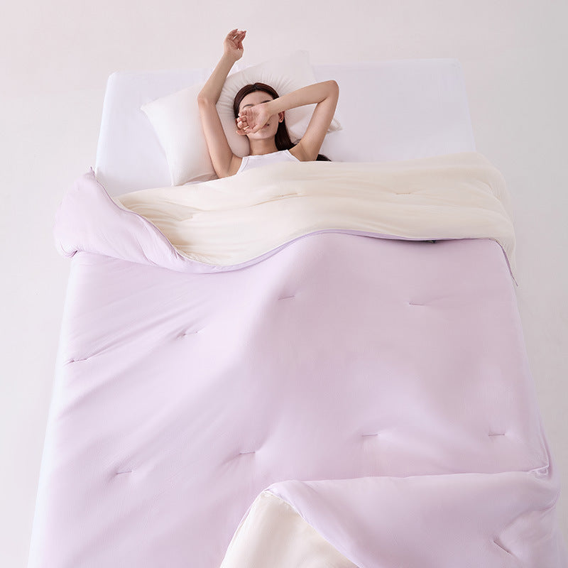 Dual Temperature Quilt Blanket