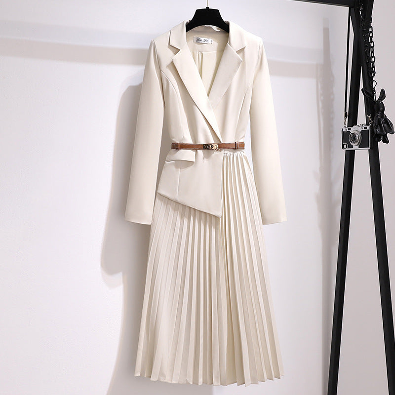 Suits with Pleated Dresses – Elegant, Stylish & Perfectly Tailored Outfit for Formal and Modern Fashion Looks