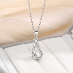 White gold necklace