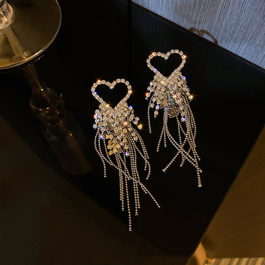 Earrings with a light luxury and high-end feel for women