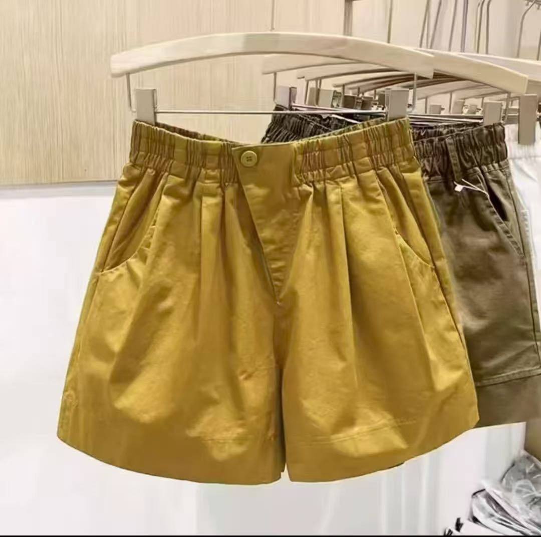 Elastic-waist shorts