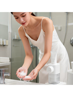 White Facial Cleanser Foaming Machine