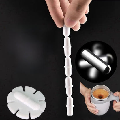 Electric mixing cup with magnetic capsule stirring rod