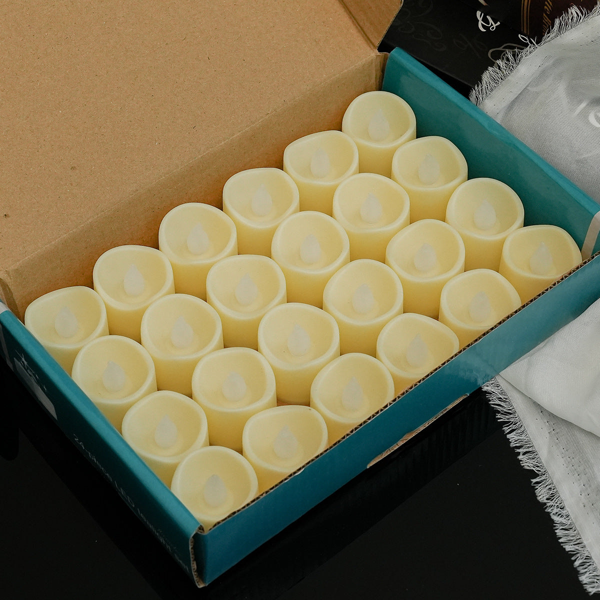 Electronic candle lamp