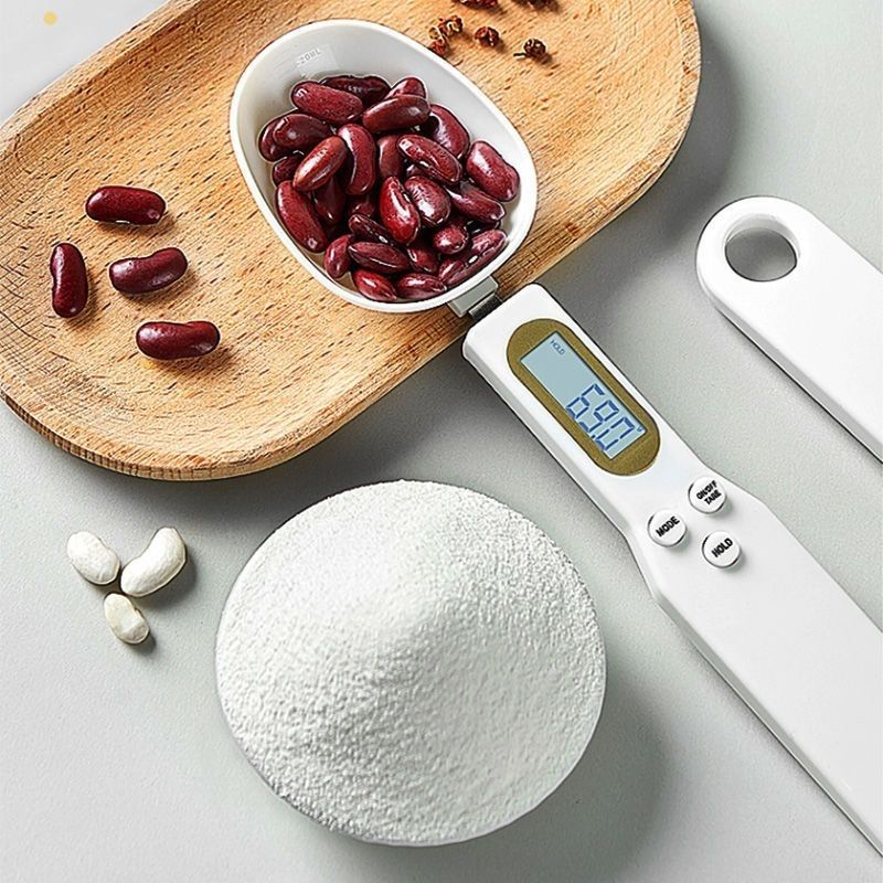 Electronic measuring spoon