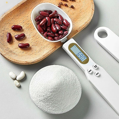 Electronic measuring spoon