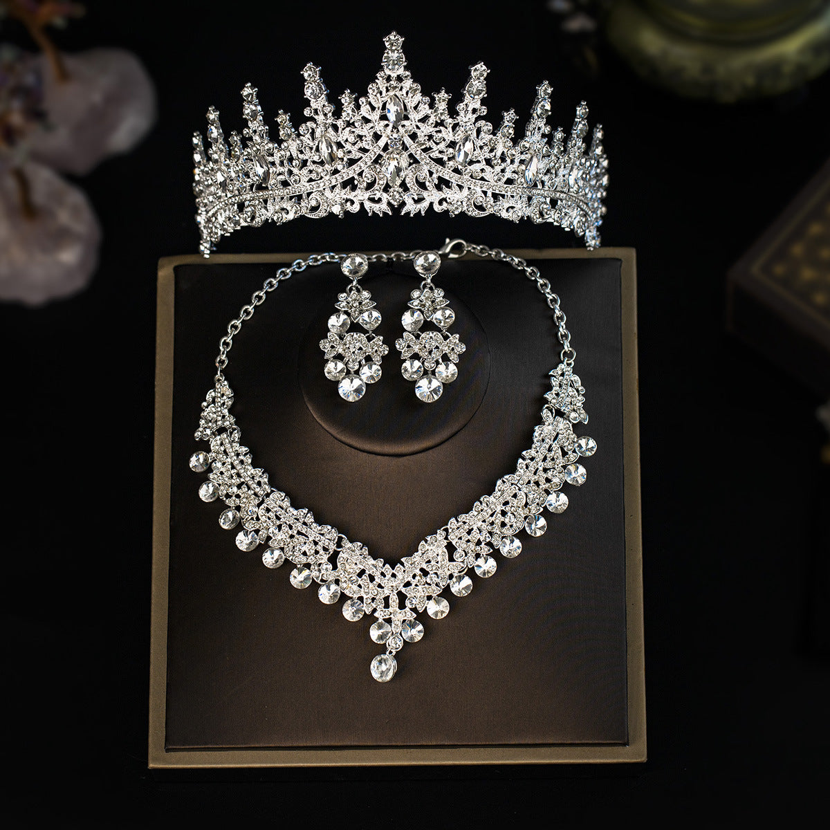 Elegant Alloy Crown Necklace Earrings Set