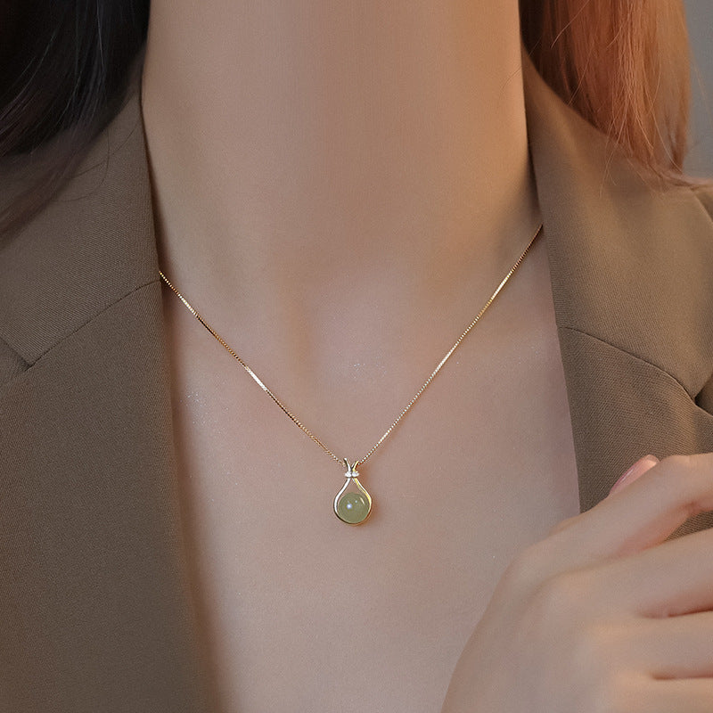 Elegant Alloy Pendant Necklace