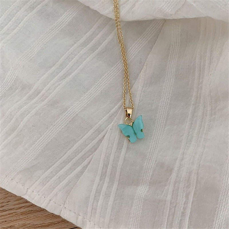 Elegant Alloy Pendant Necklace