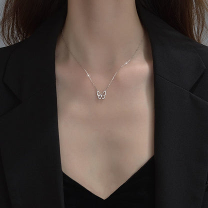 Elegant Alloy Pendant Necklace