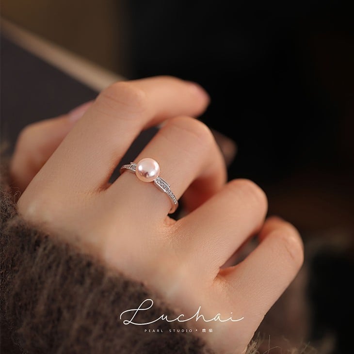 Elegant Fashion Ring with Single Faux Pearl and Zircon Stone