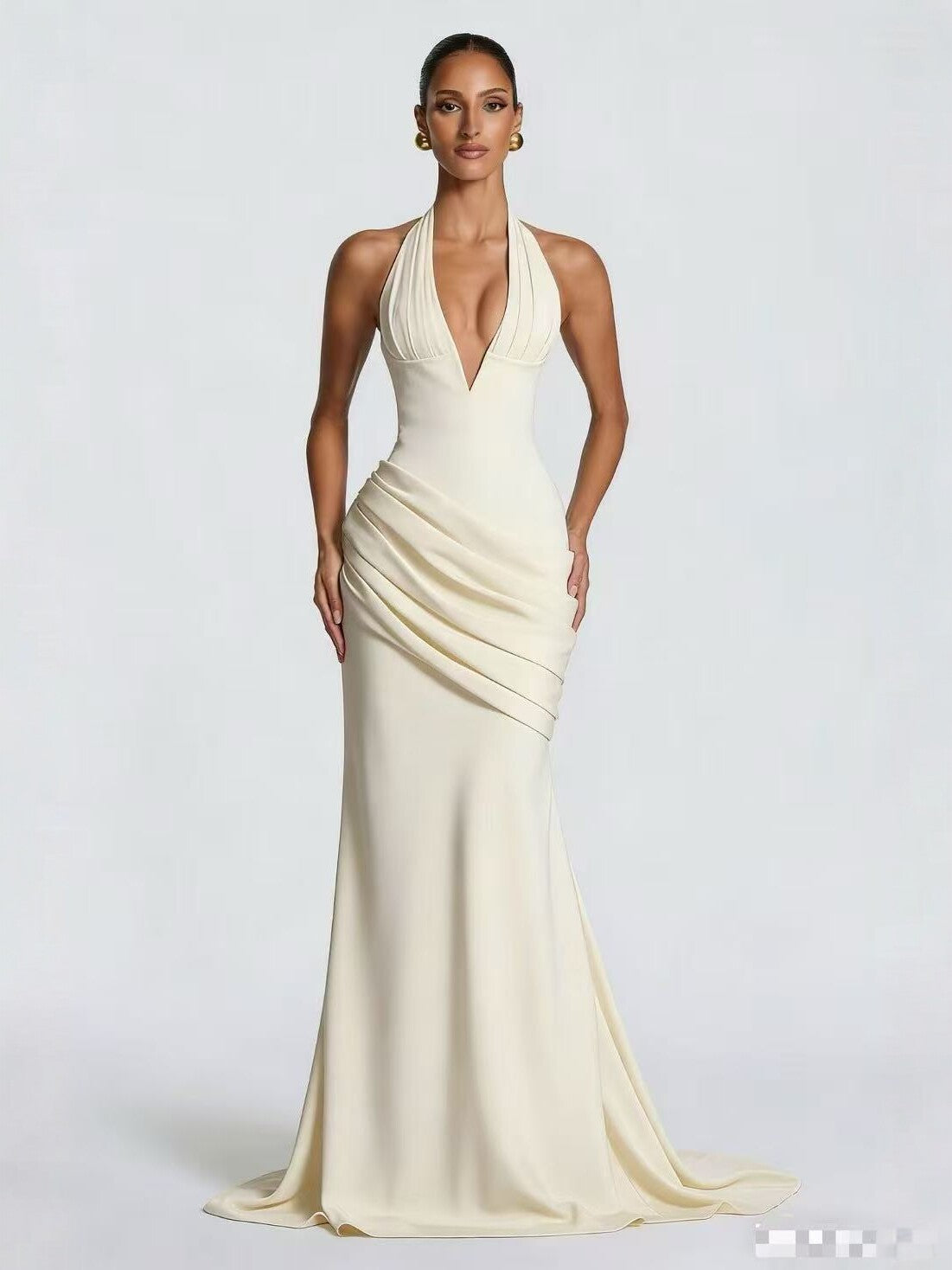 Elegant Fishtail Evening Gown