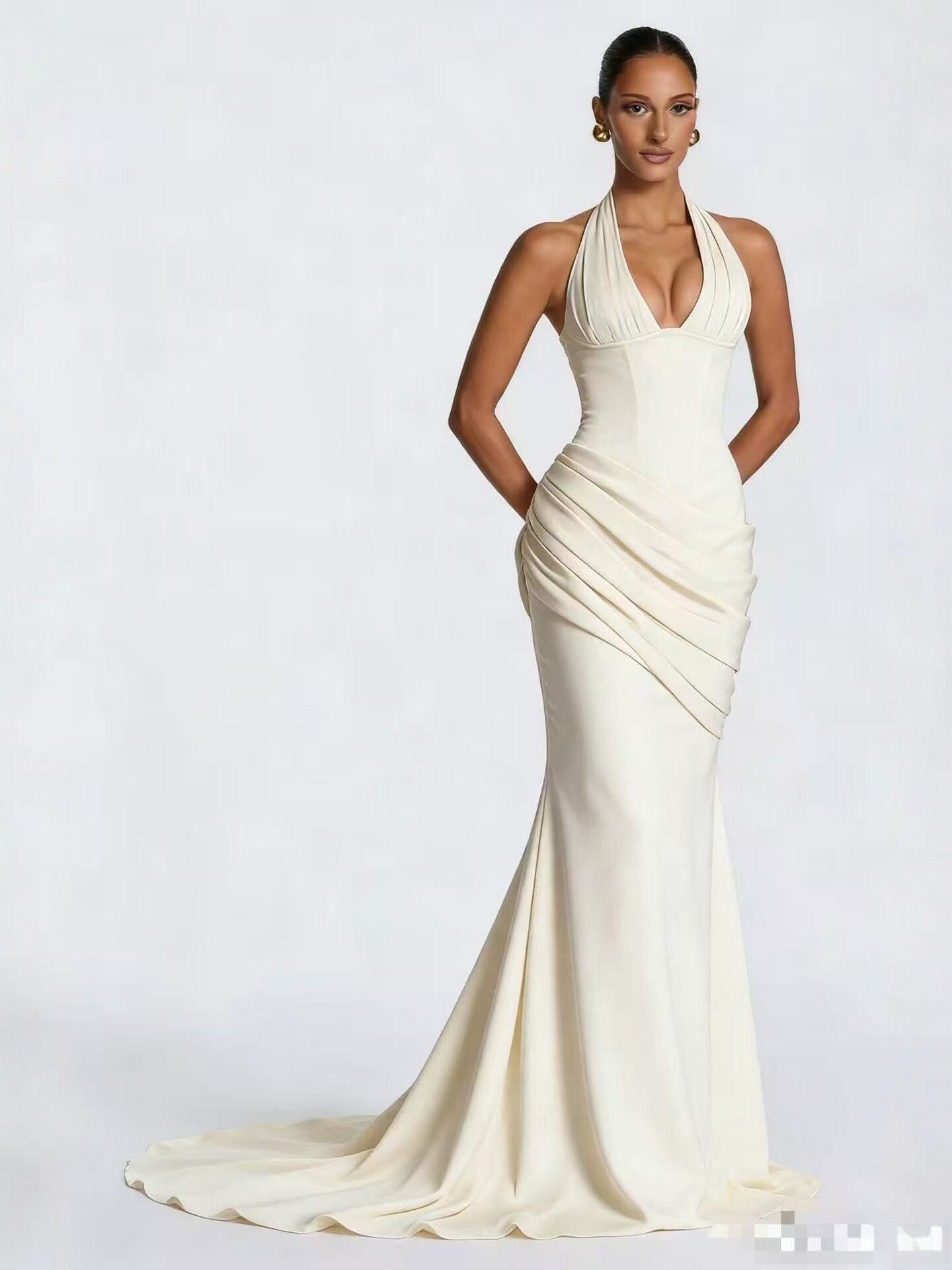 Elegant Fishtail Evening Gown