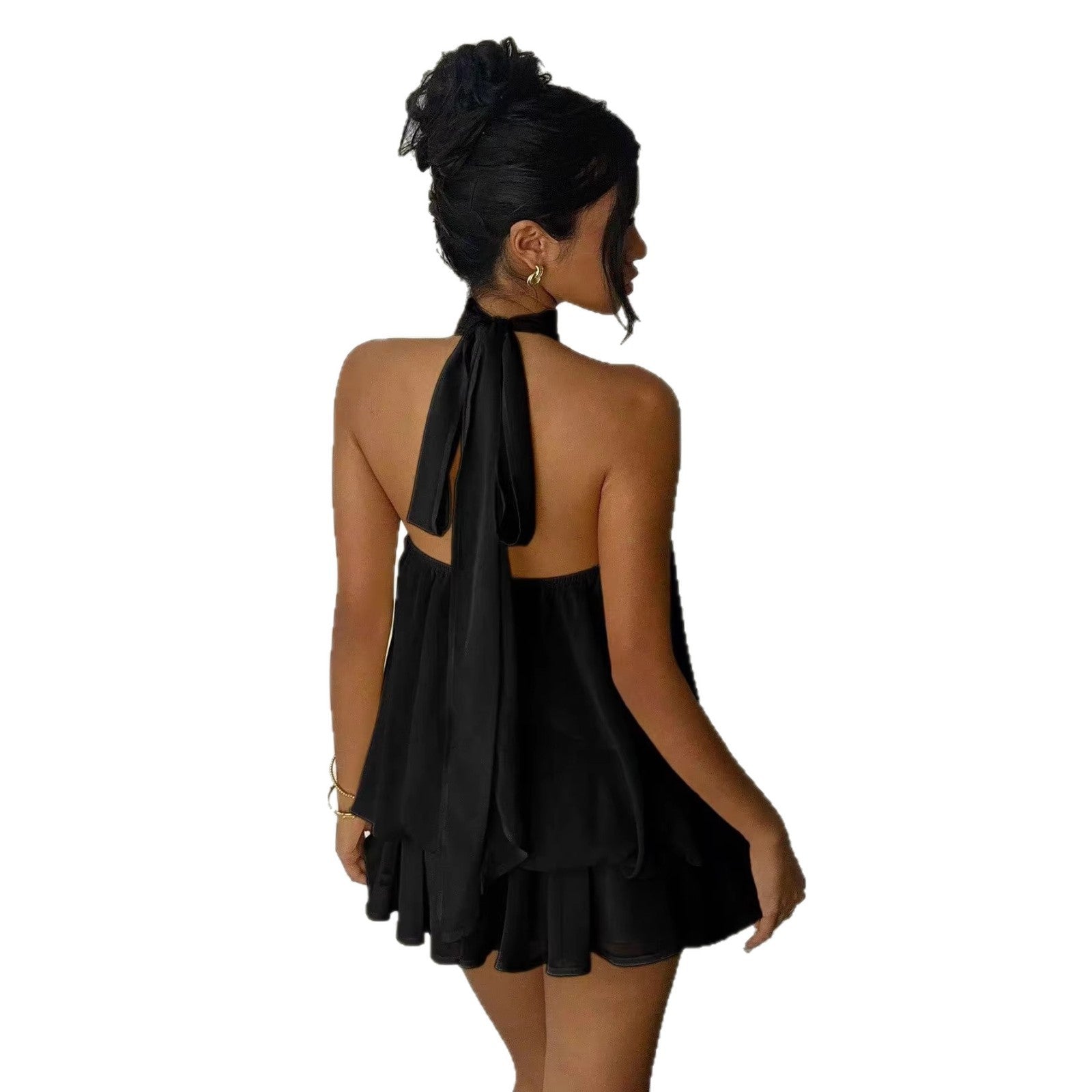 Elegant Halter Neck Pleated Dress with Puffy Skirt