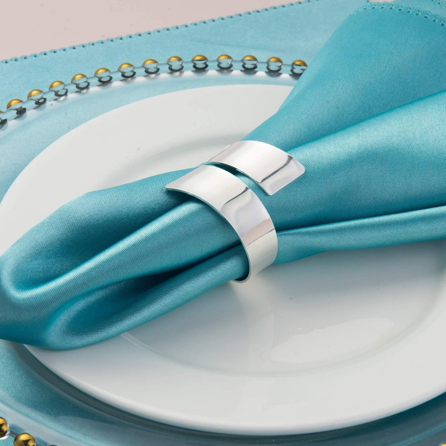 Elegant Hollow Metal Napkin Ring for Table Decor