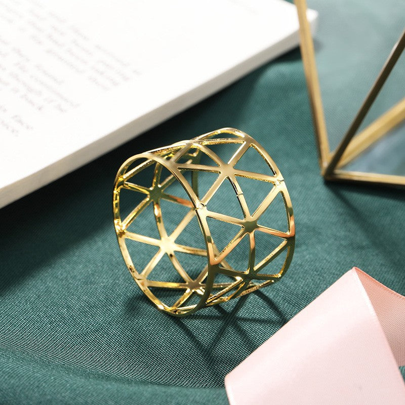 Elegant Hollow Metal Napkin Ring for Table Decor