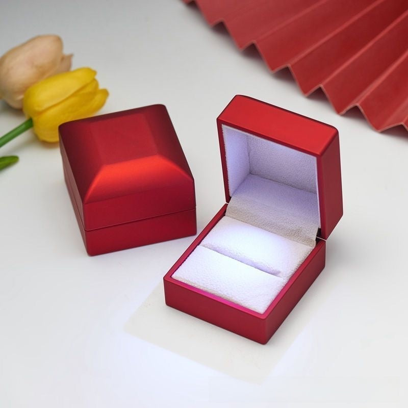 Elegant Jewelry Ring Box
