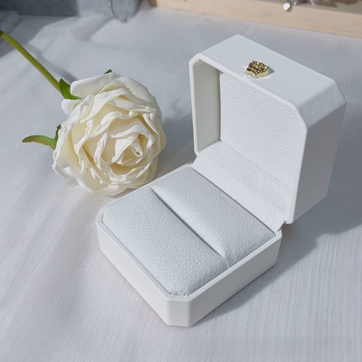 Elegant Jewelry Ring Box