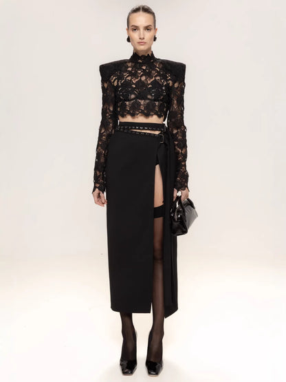 Elegant lace set: stand-up collar, padded-shoulder cropped top and high-slit pencil skirt, mature and confident style
