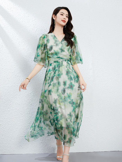Elegant Mulberry Silk Dress with V-Neck and Floral Print