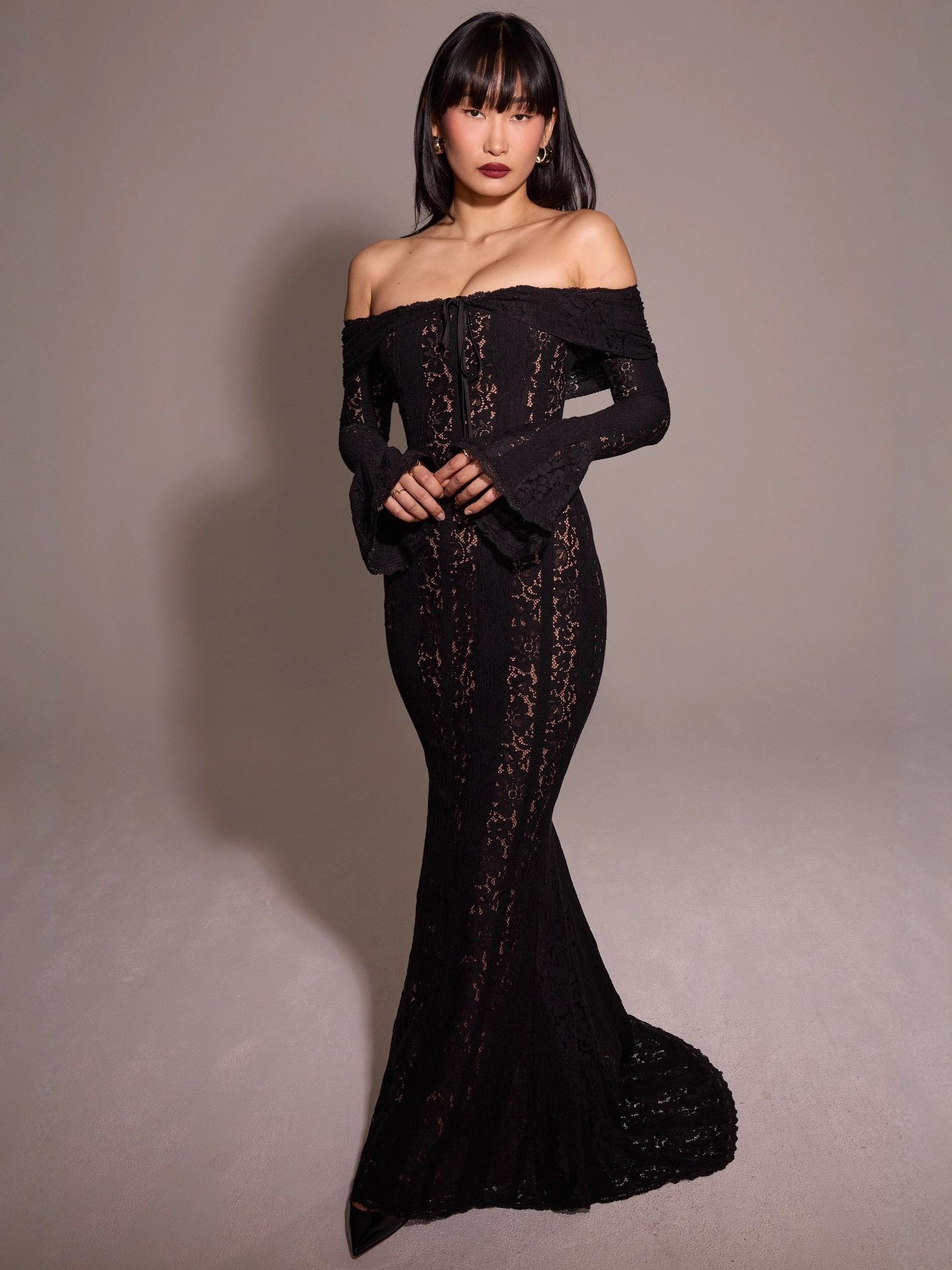 Elegant One Shoulder Fishtail Floor Length Dress