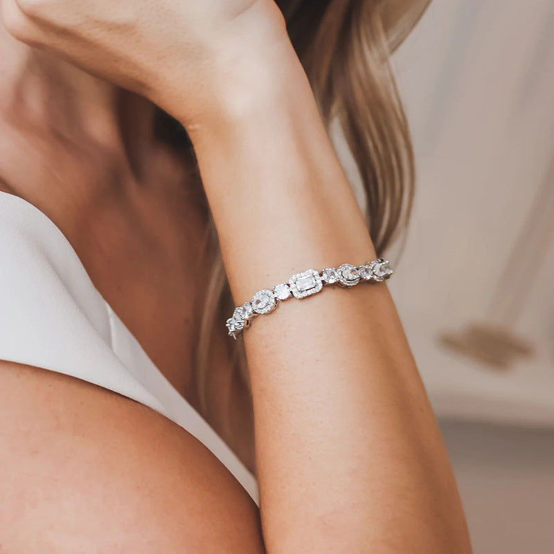 Elegant Pearl and Zircon Bracelet for Women