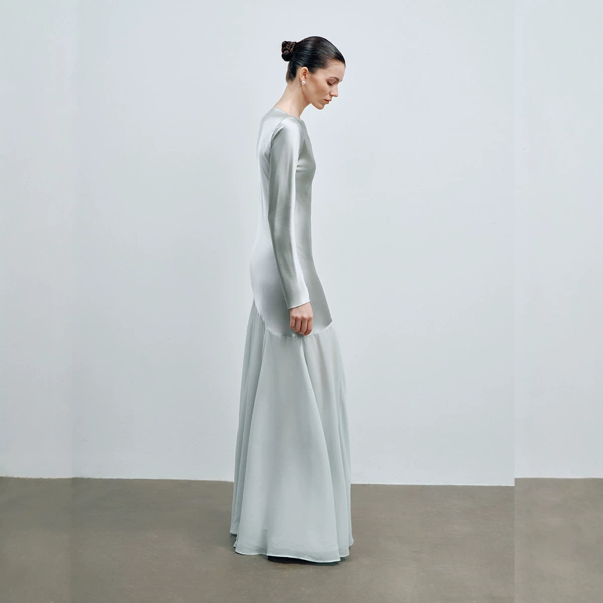 Elegant Sleeveless Evening Gown