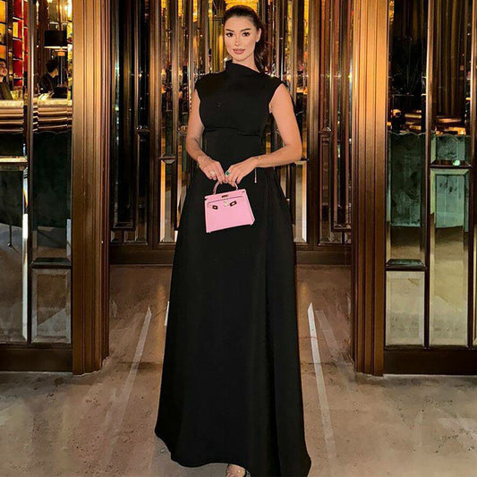 Elegant Sleeveless Long Dress