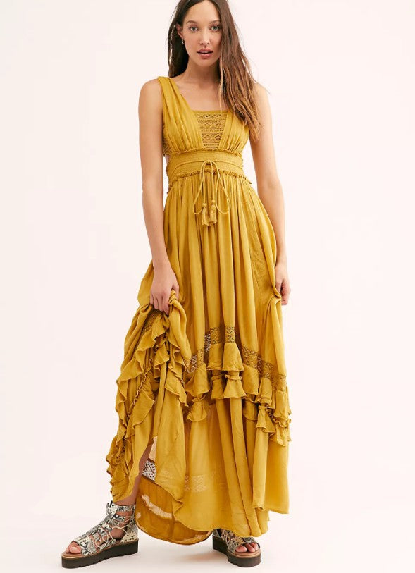 Elegant Sleeveless Pleated Beach Dress