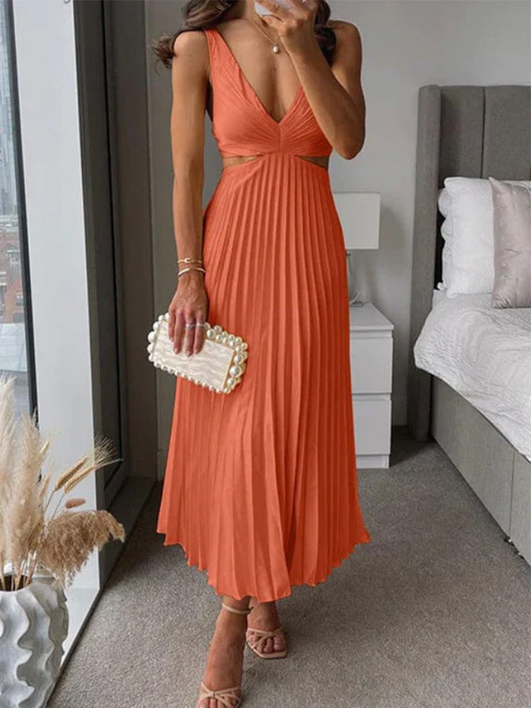 Elegant Sleeveless Pleated Dress