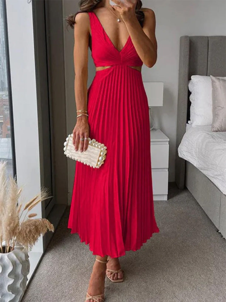 Elegant Sleeveless Pleated Dress