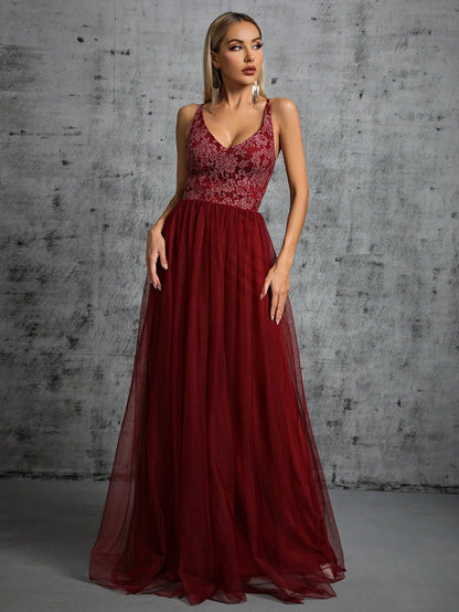 Elegant Sleeveless V-Neck Evening Gown
