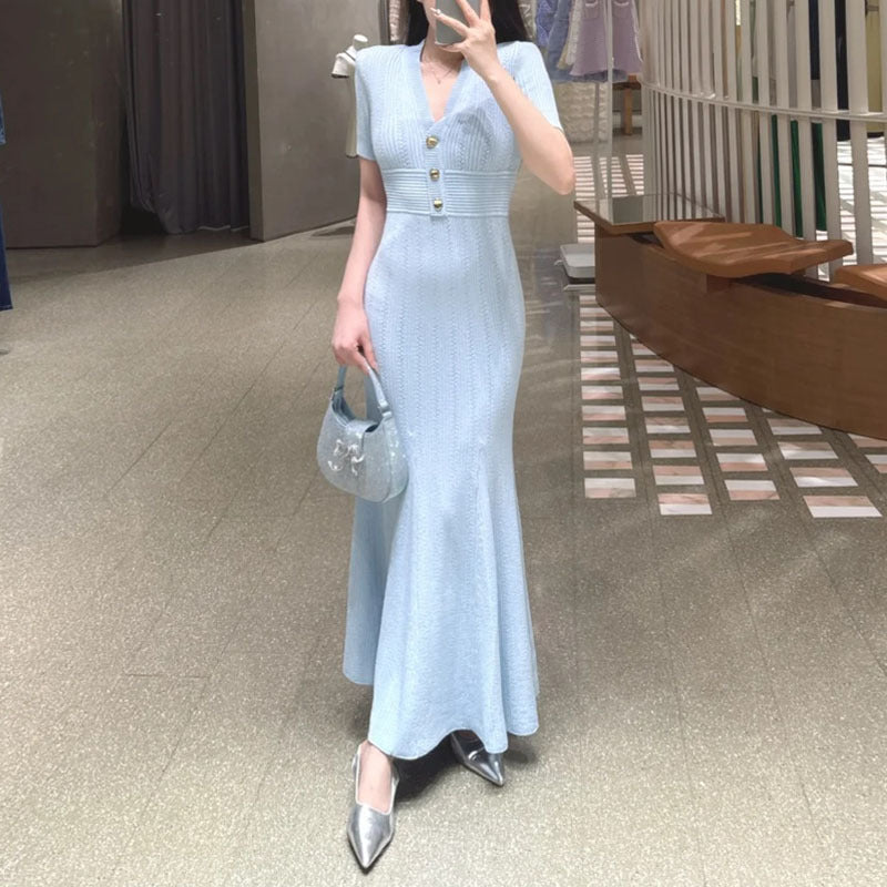 Elegant V-Neck Knitted Dress