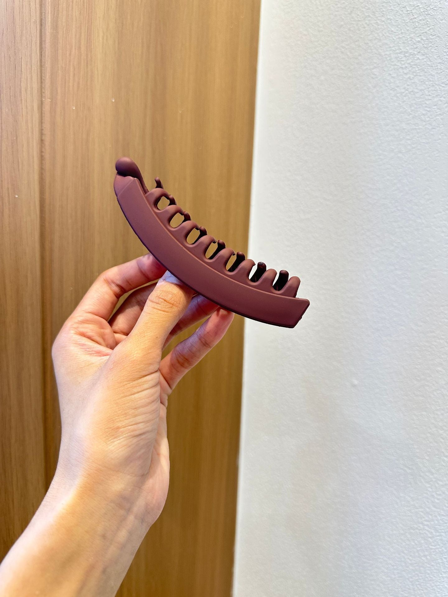 Elegant Vertical Banana Hair Clip