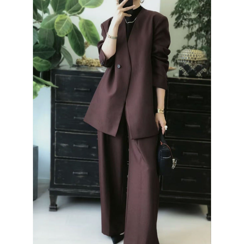 Elegant Women's Blazer and Trousers Set