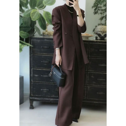 Elegant Women's Blazer and Trousers Set