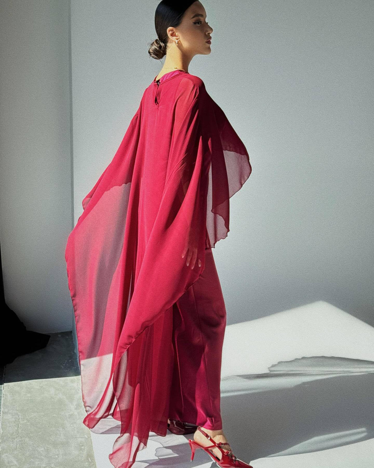 Elegant Women's Dress and Shawl Set
