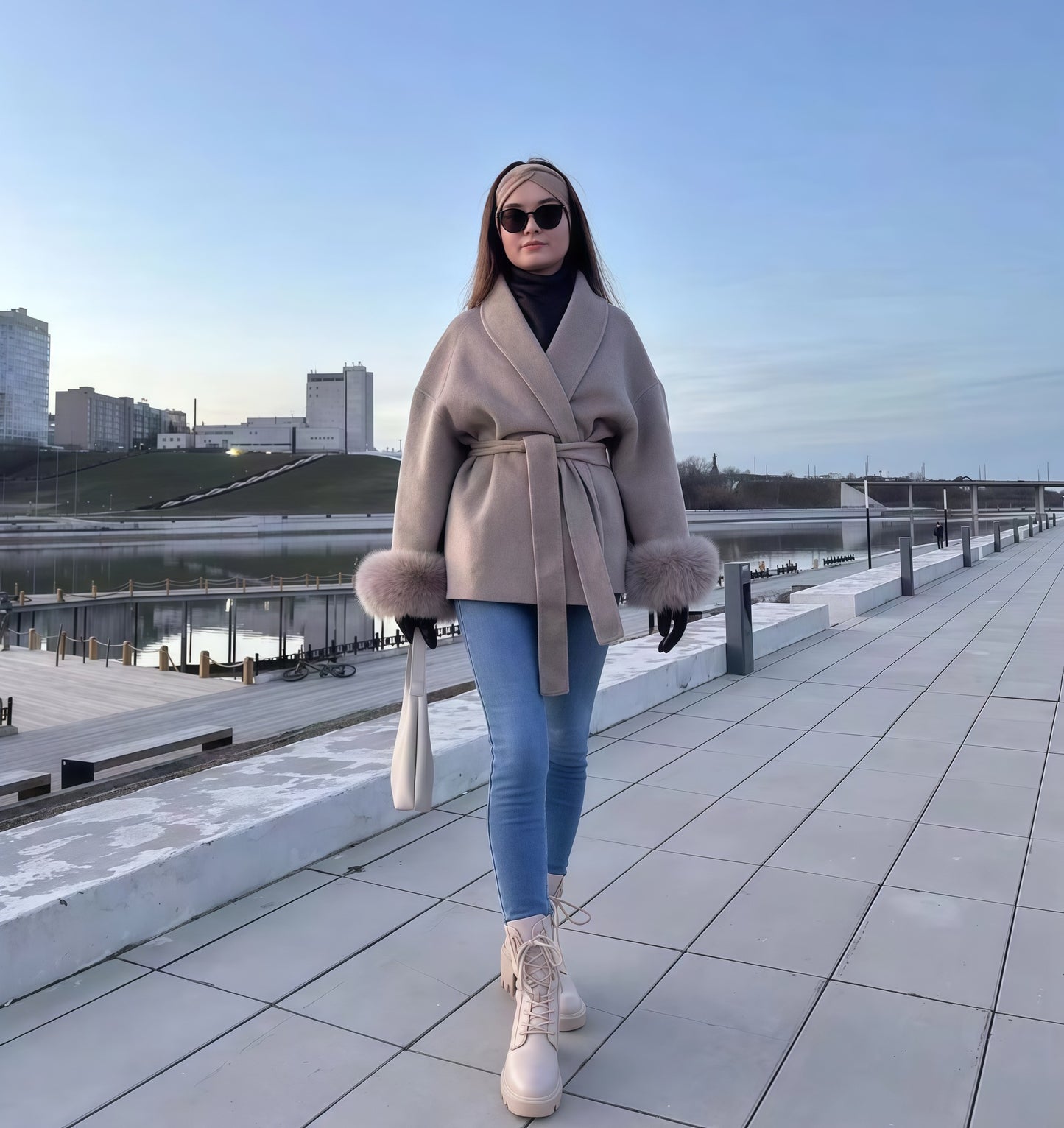 Elegant Women's Woolen Coat with V-Neck and Loose Fit