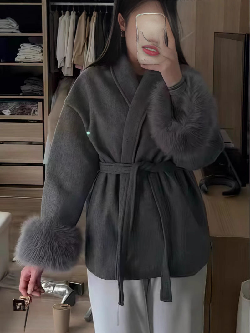 Elegant Women's Woolen Coat with V-Neck and Loose Fit