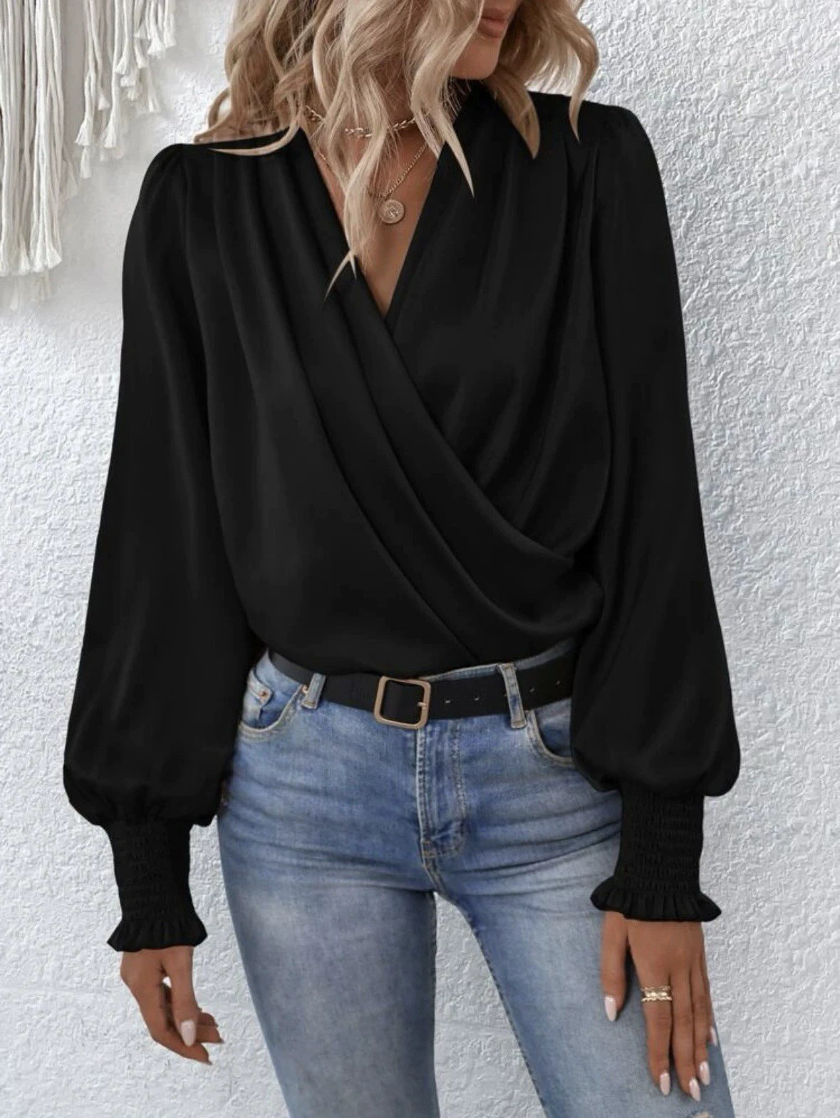 Elegant Women V-neck Lantern Sleeve Shirt