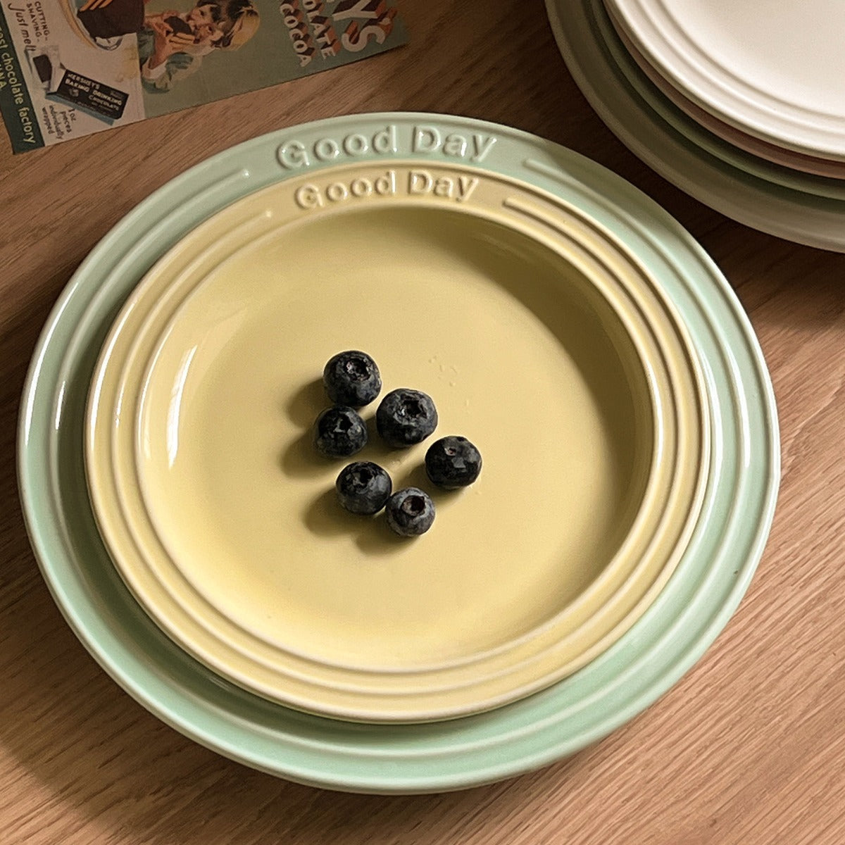 Embossed Ceramic Dinner Plate