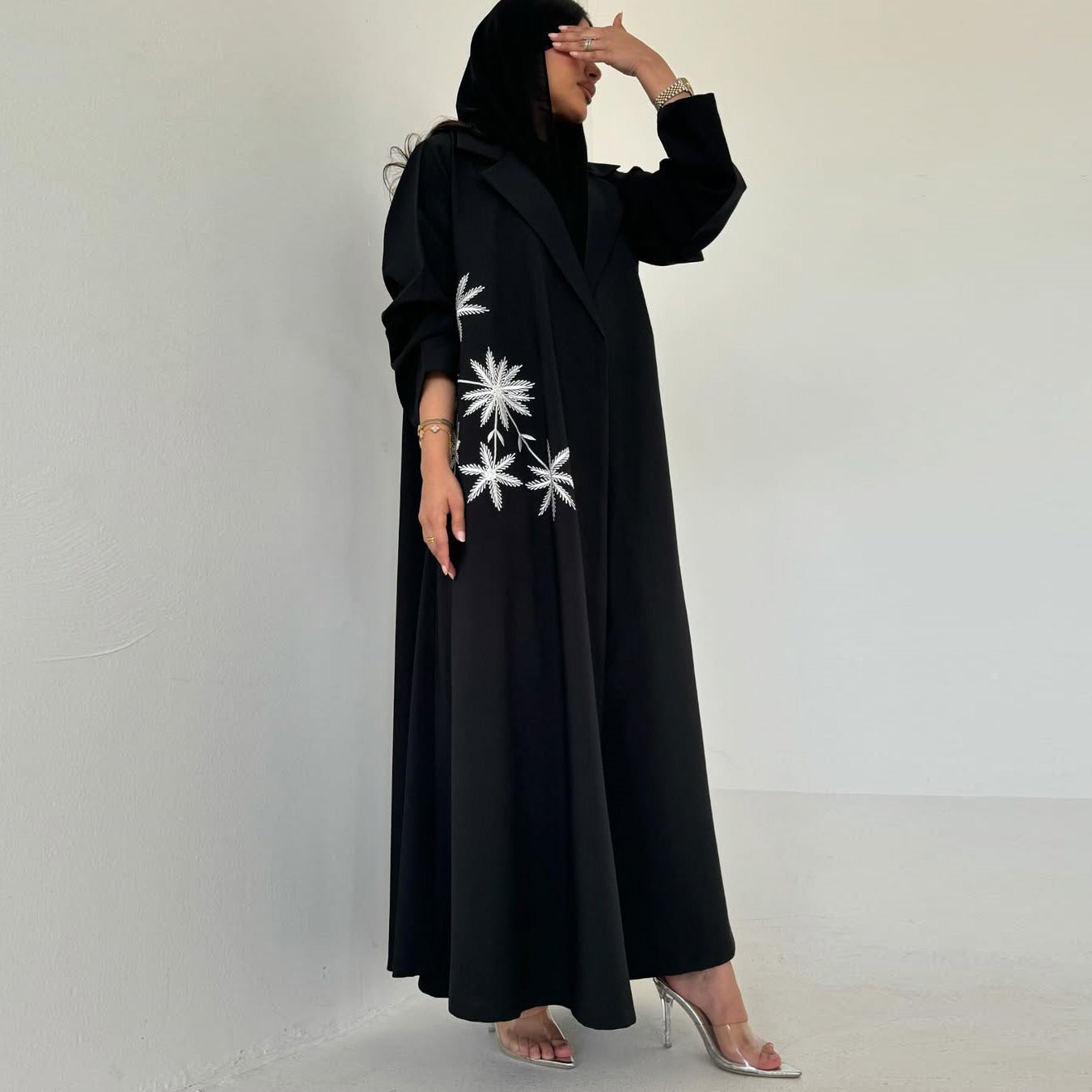 Embroidered cardigan robe