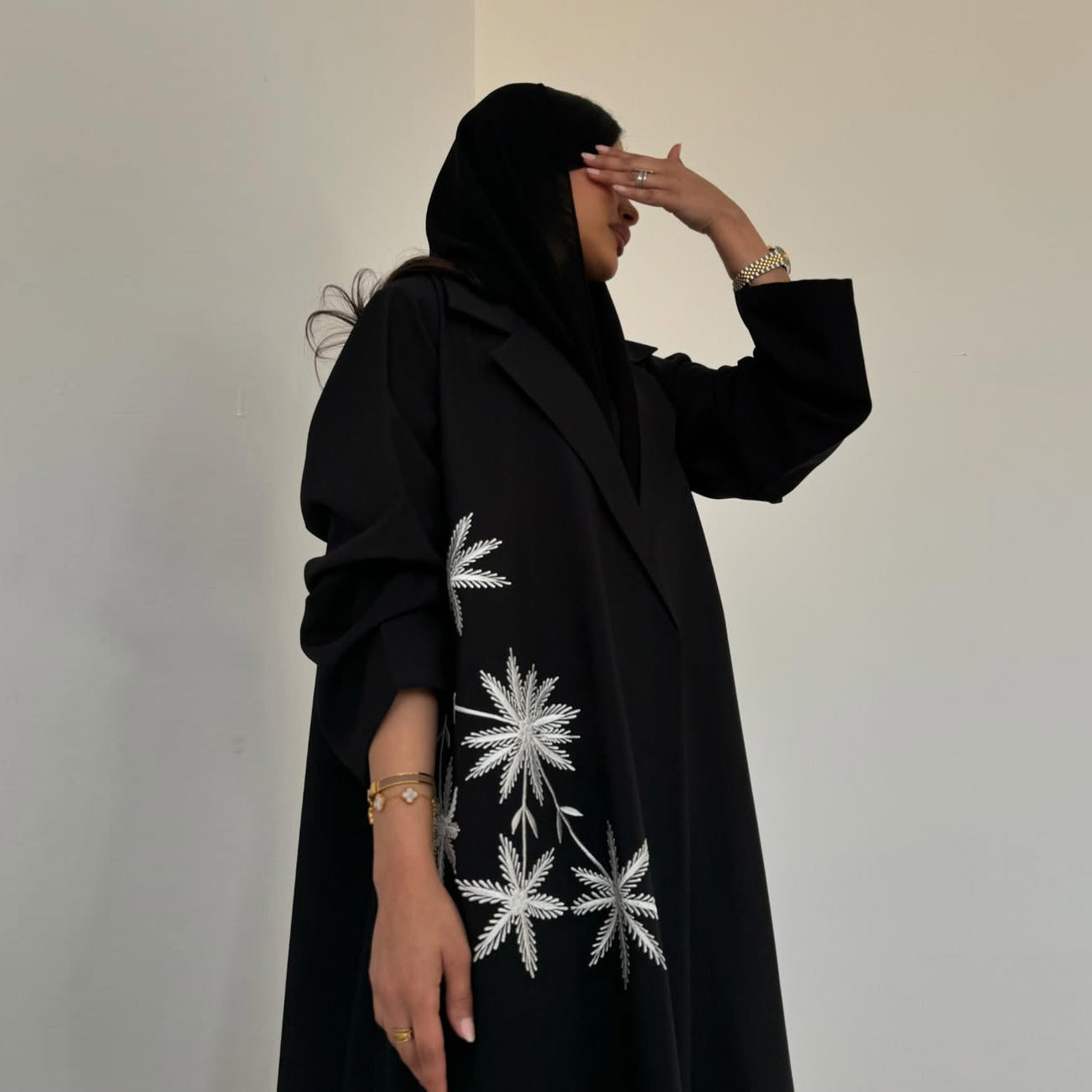 Embroidered cardigan robe