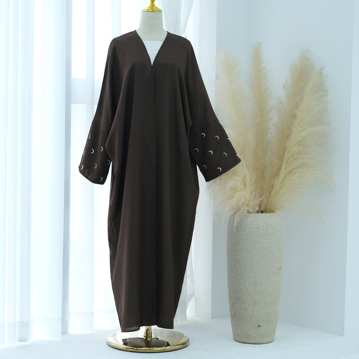 Embroidered elegant cardigan robe