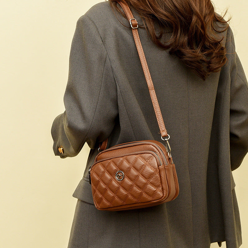 Embroidered fashion shoulder bag