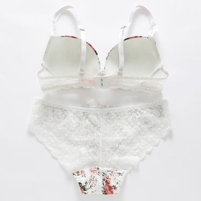 Embroidered lingerie set