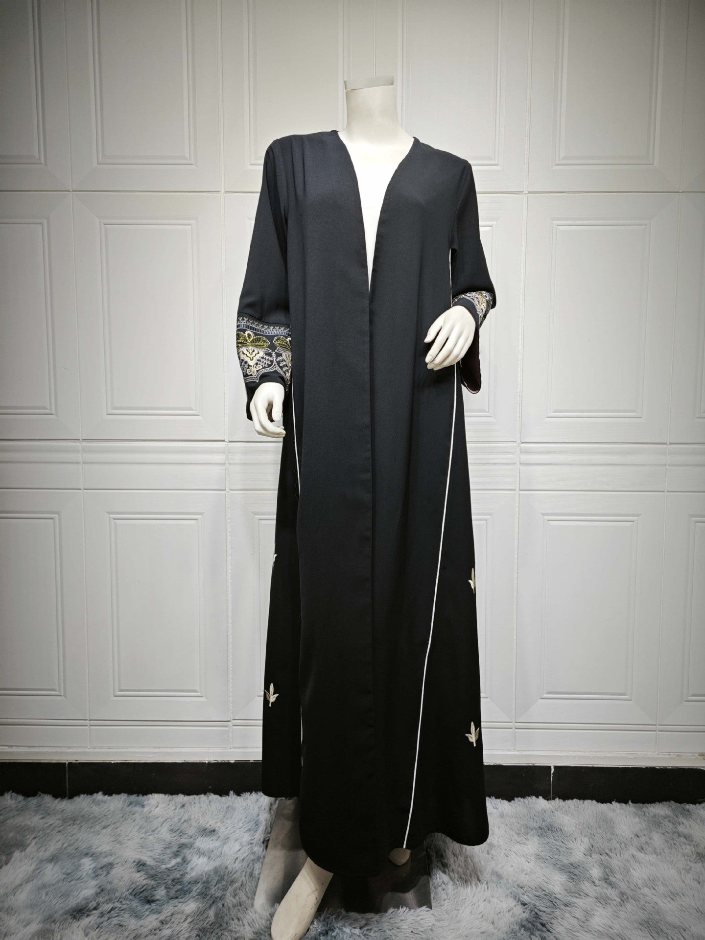 Embroidered patchwork outer jacket cardigan robe
