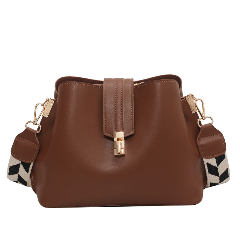 Embroidered thread lady's single-shoulder bag